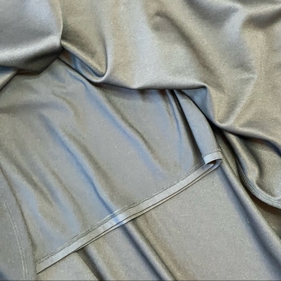 HALSTON HERITAGE | V Neck Midi Dress - Picture 5 of 7